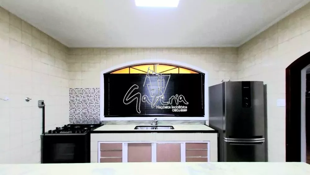 Sobrado, 3 quartos, 232 m² - Foto 2