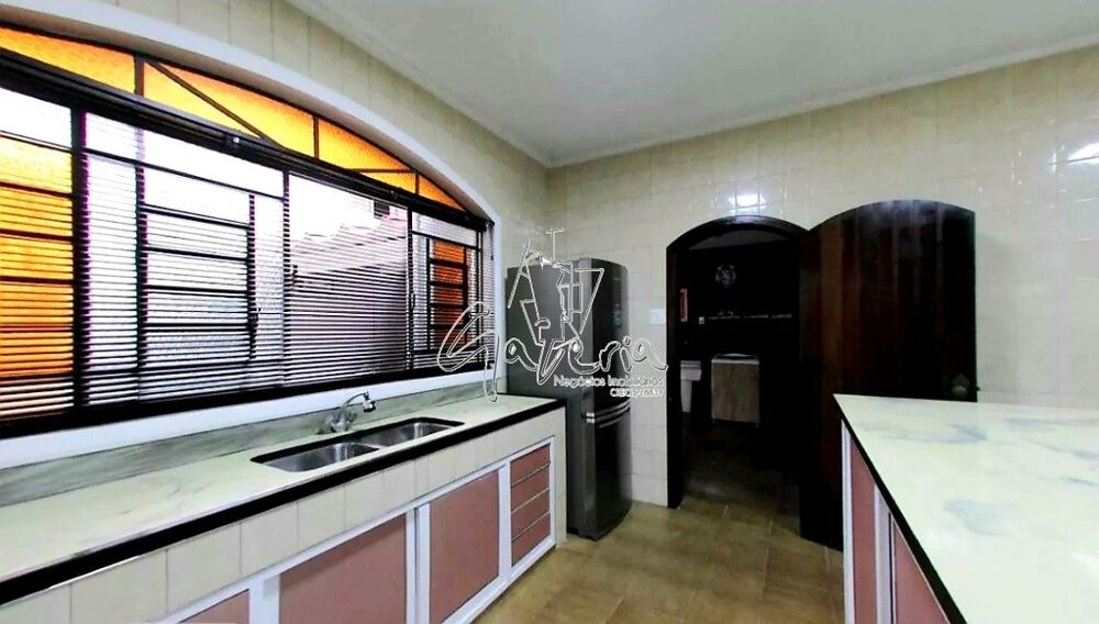 Sobrado à venda com 3 quartos, 232m² - Foto 8