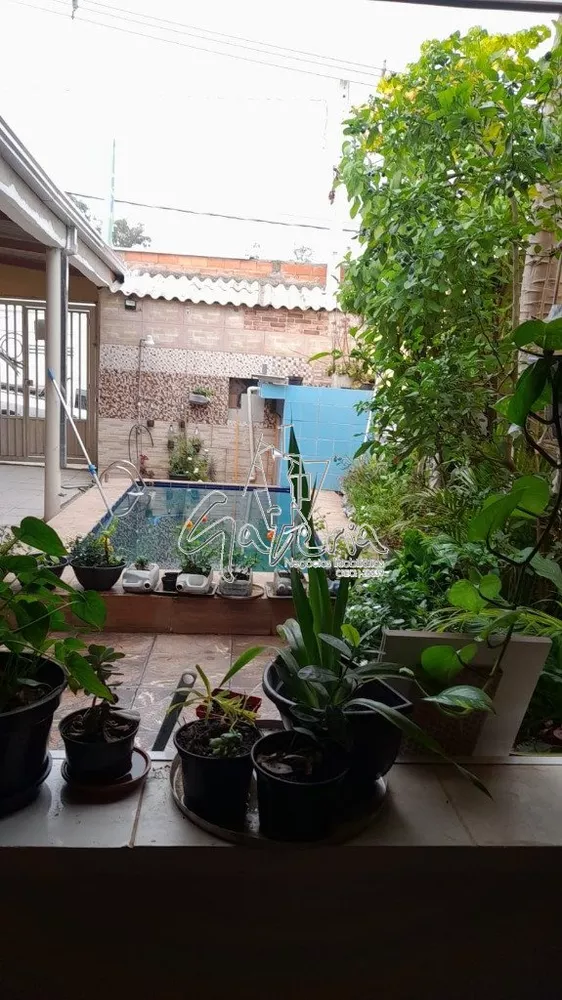 Casa à venda com 3 quartos, 187m² - Foto 4