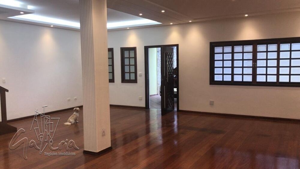Sobrado à venda e aluguel com 4 quartos, 480m² - Foto 1