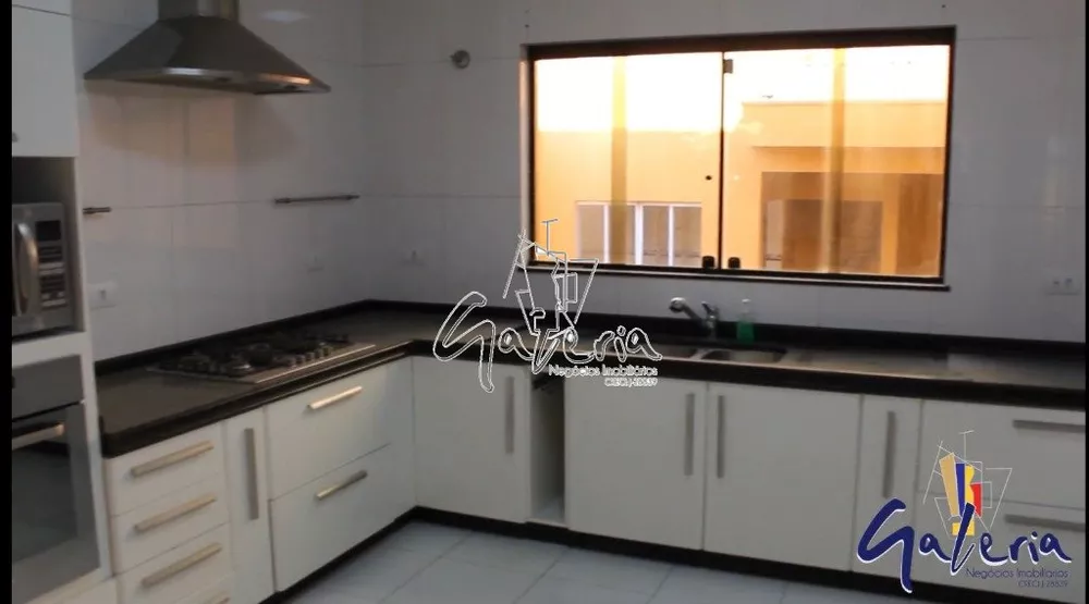 Sobrado à venda com 3 quartos, 364m² - Foto 10