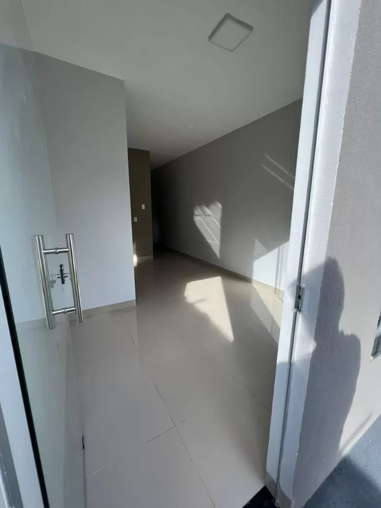 Casa à venda com 3 quartos, 70m² - Foto 3