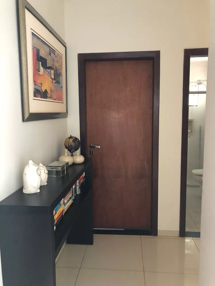Casa, 4 quartos, 193 m² - Foto 1