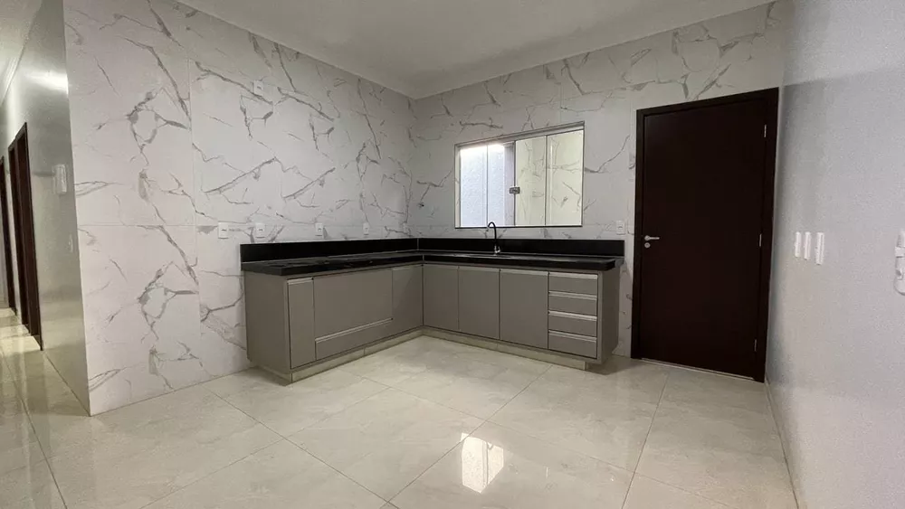 Casa, 3 quartos, 126 m² - Foto 1