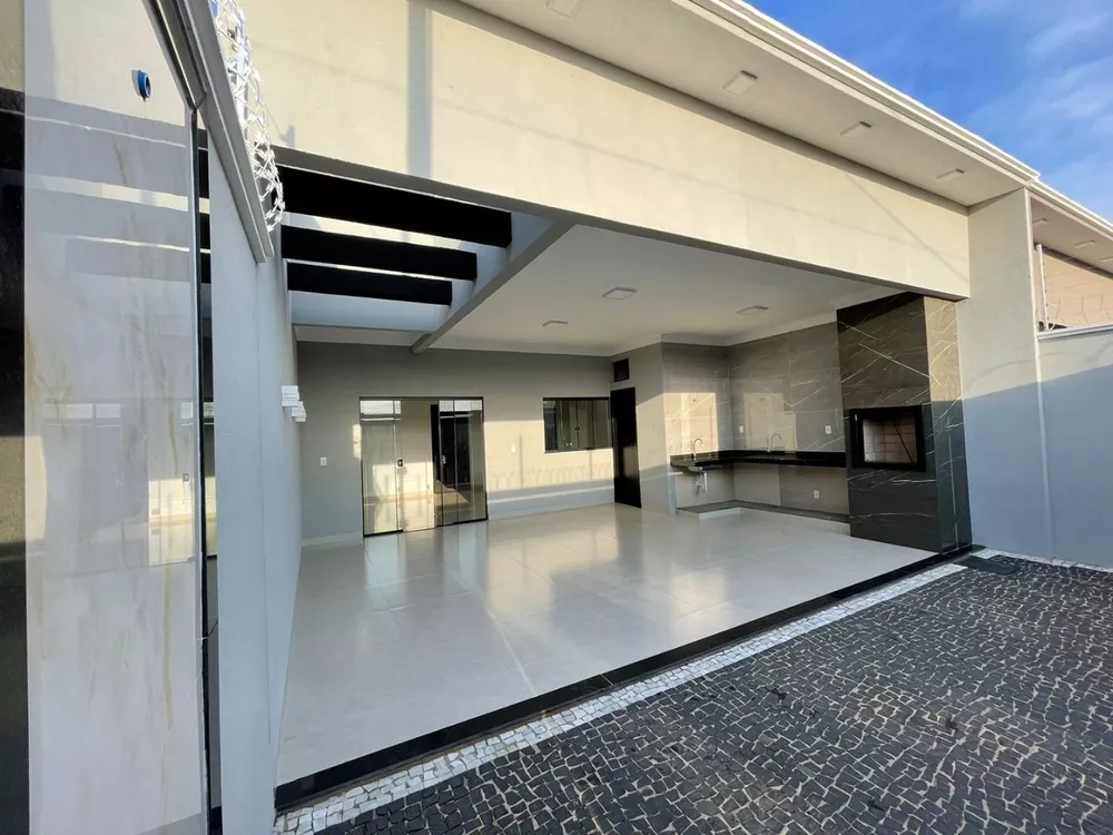 Casa à venda com 3 quartos, 106m² - Foto 1