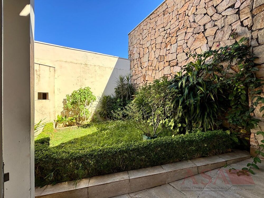 Casa, 4 quartos, 323 m² - Foto 2