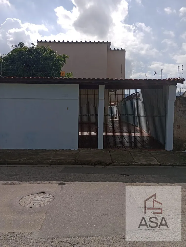 Casa, 4 quartos, 312 m² - Foto 1