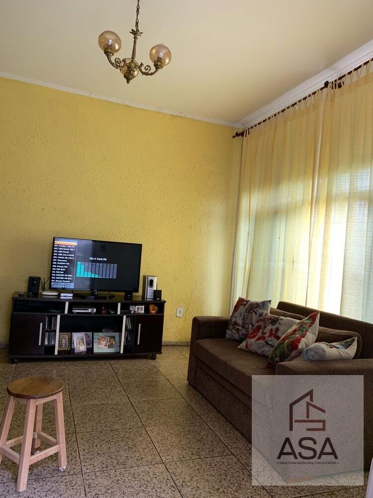 Casa, 3 quartos, 201 m² - Foto 1