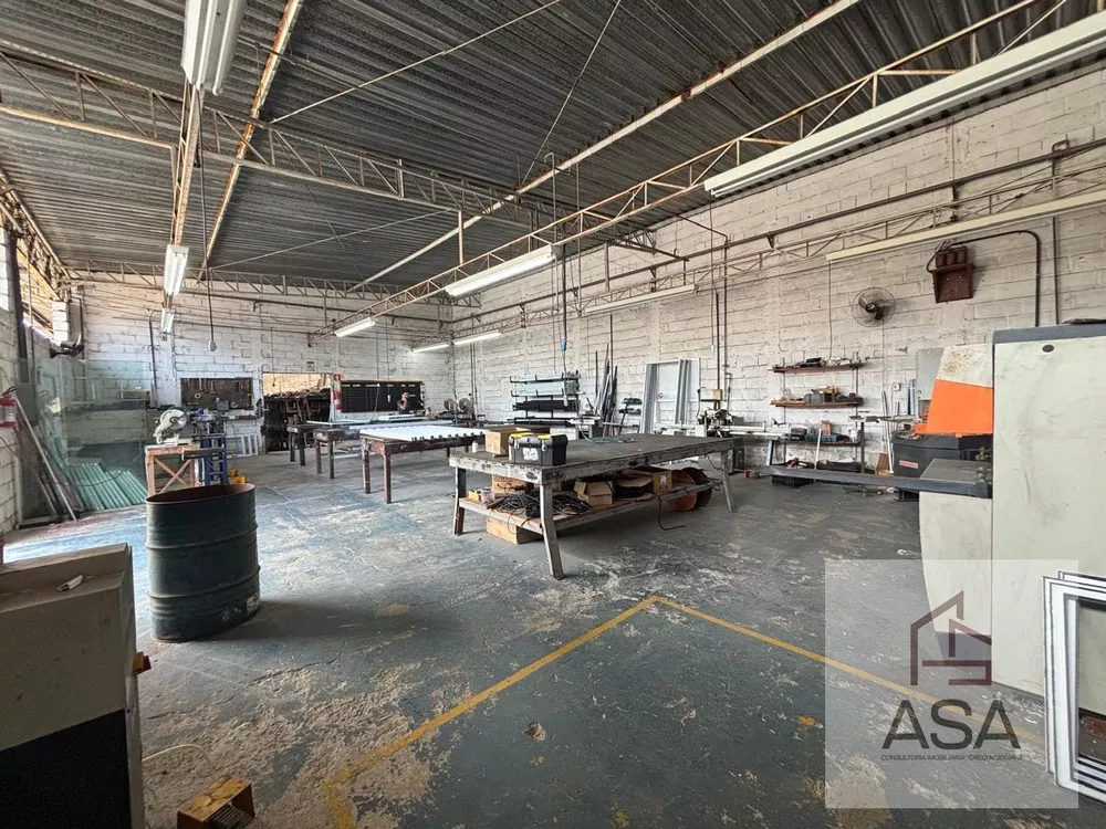Depósito-Galpão, 700 m² - Foto 1