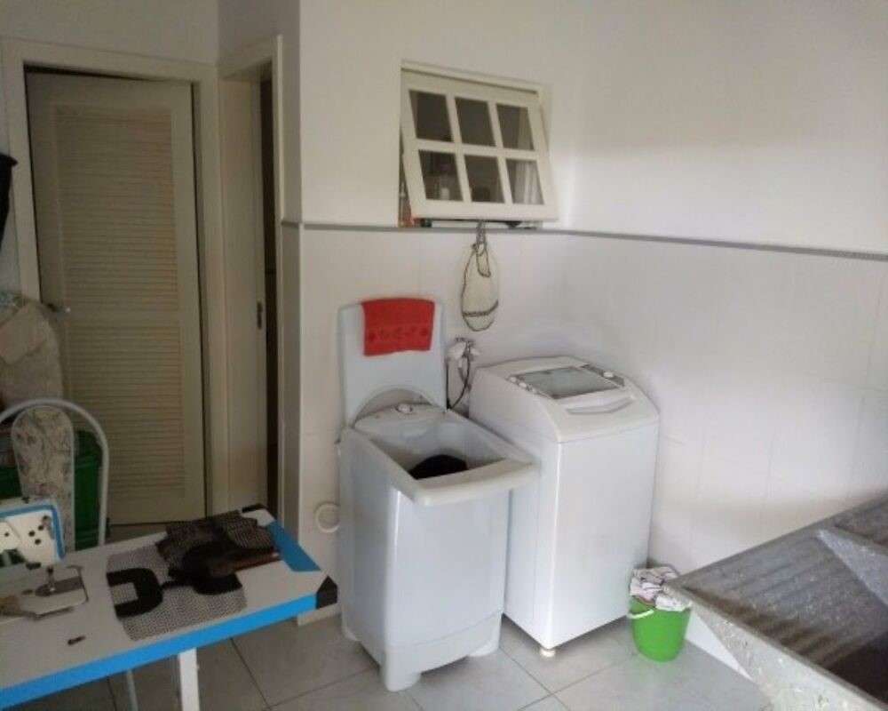 Casa, 3 quartos, 230 m² - Foto 2