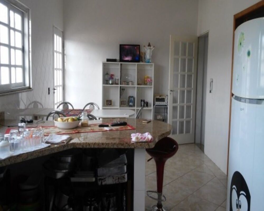 Casa, 3 quartos, 307 m² - Foto 2