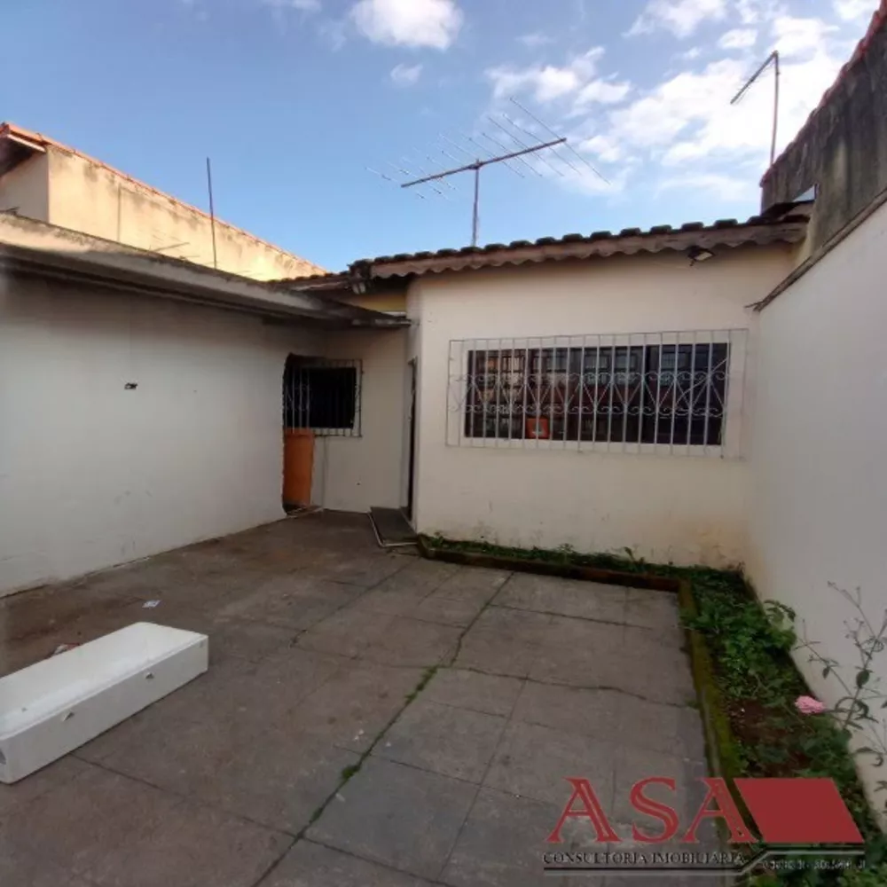 Casa à venda com 2 quartos, 160m² - Foto 2