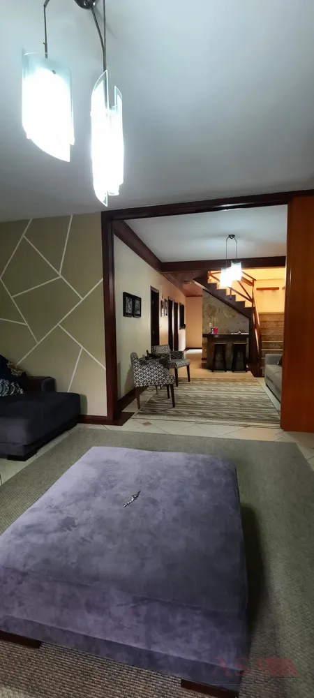 Casa, 4 quartos, 339 m² - Foto 2