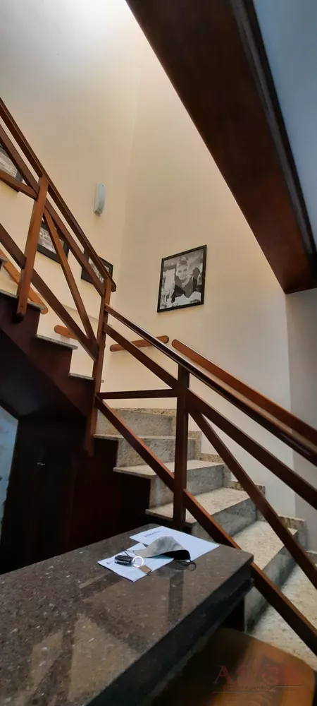 Casa, 4 quartos, 339 m² - Foto 1