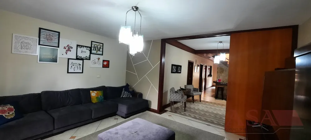 Casa, 4 quartos, 339 m² - Foto 1