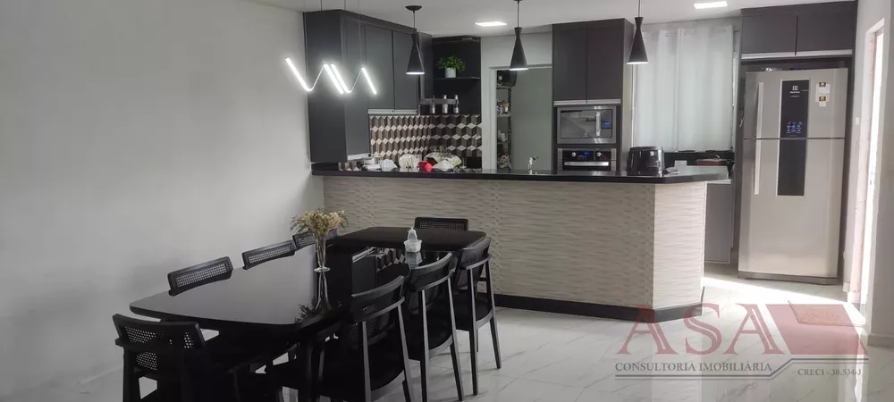 Casa, 3 quartos, 290 m² - Foto 1