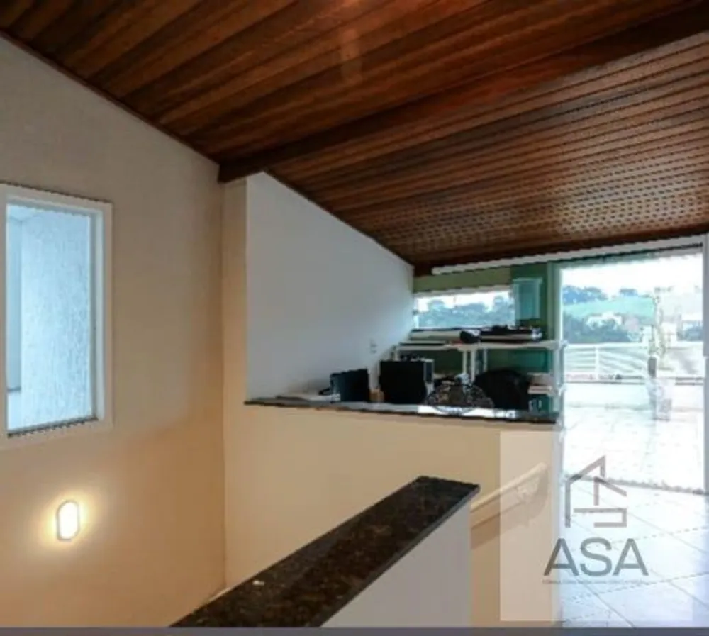 Casa, 3 quartos, 226 m² - Foto 1