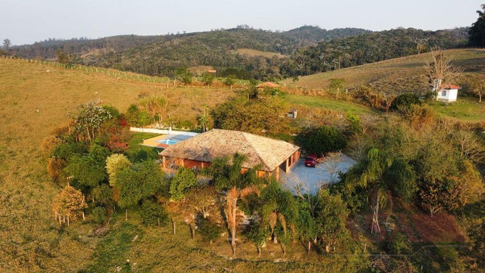 Sítio à venda com 3 quartos, 216m² - Foto 39