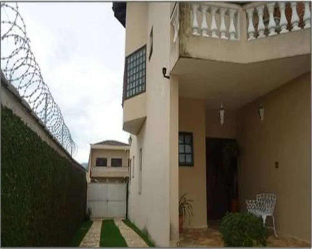 Casa, 3 quartos, 210 m² - Foto 2