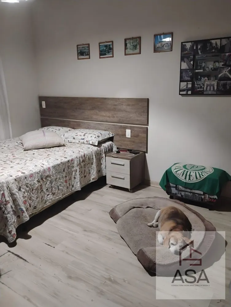 Casa, 3 quartos, 218 m² - Foto 4