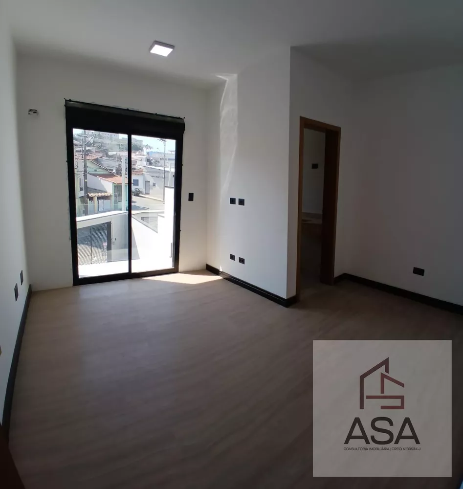 Casa à venda com 3 quartos, 166m² - Foto 1