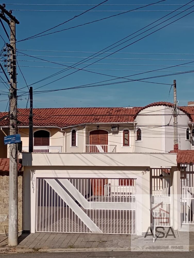 Casa, 4 quartos, 190 m² - Foto 1
