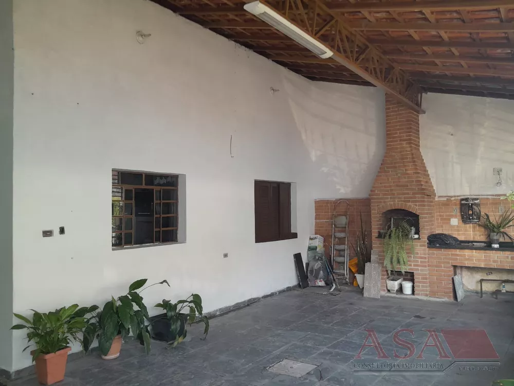 Casa à venda com 2 quartos, 205m² - Foto 5