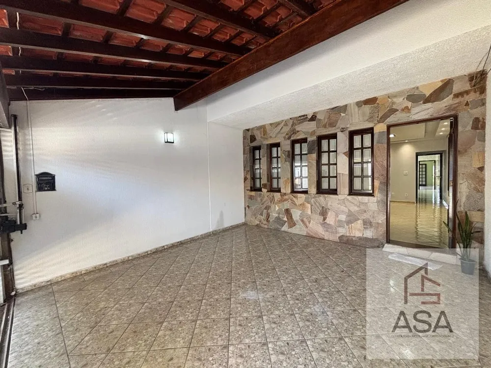 Casa, 3 quartos, 207 m² - Foto 2