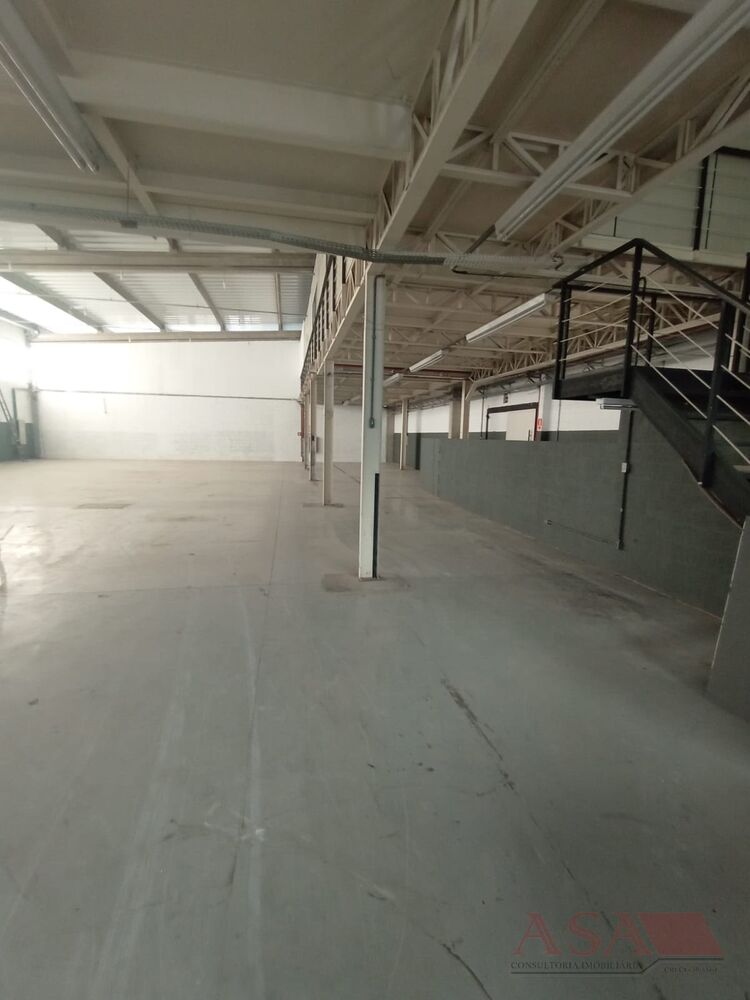Depósito-Galpão-Armazém para alugar, 1400m² - Foto 22