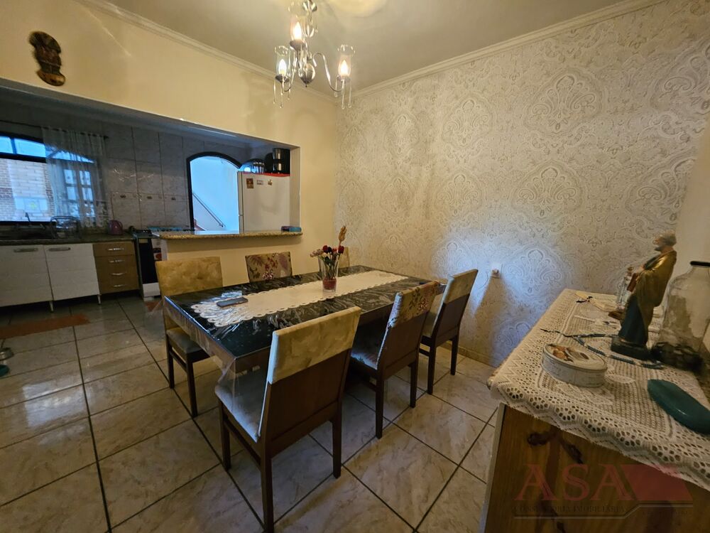 Casa, 3 quartos, 284 m² - Foto 2