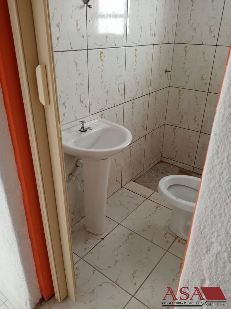 Casa para alugar com 1 quarto, 20m² - Foto 4