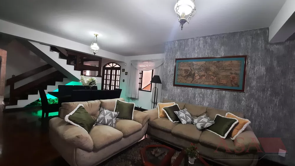 Casa, 3 quartos, 290 m² - Foto 1