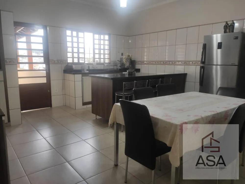 Casa, 2 quartos, 258 m² - Foto 8