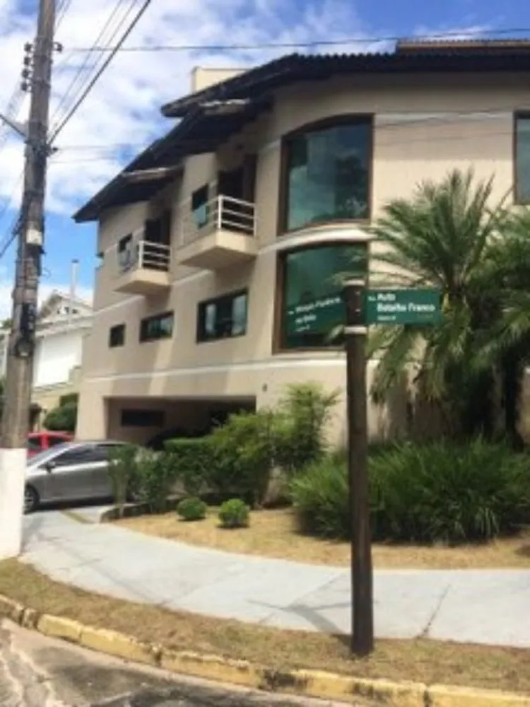 Casa, 4 quartos, 361 m² - Foto 2