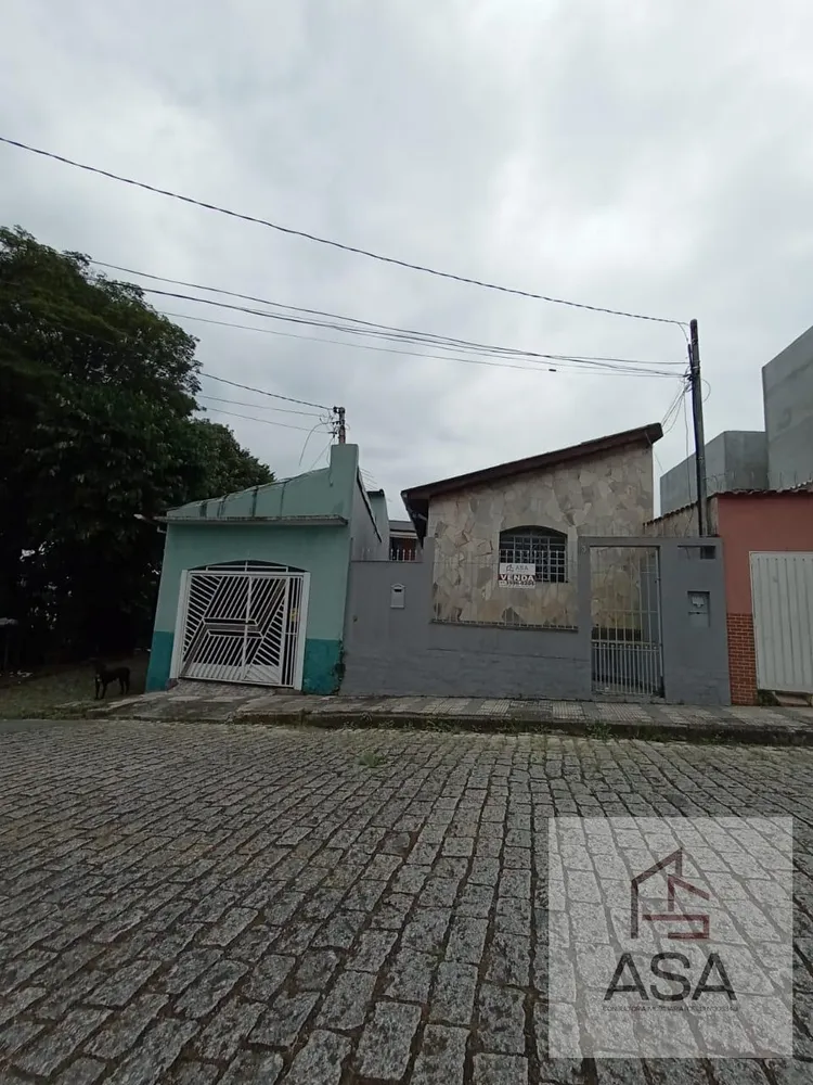 Casa, 5 quartos, 246 m² - Foto 1