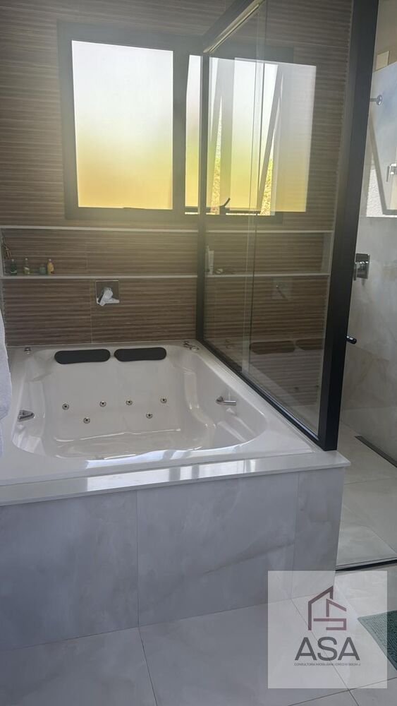 Casa de Condomínio à venda com 3 quartos, 311m² - Foto 4