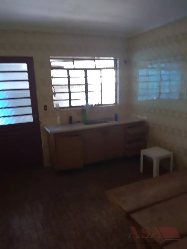 Casa para alugar com 2 quartos, 80m² - Foto 3