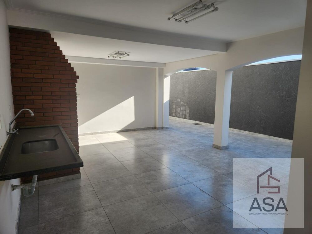 Casa, 4 quartos, 233 m² - Foto 1