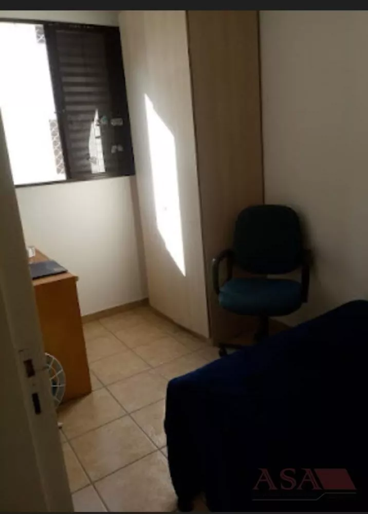 Apartamento à venda com 3 quartos, 70m² - Foto 3