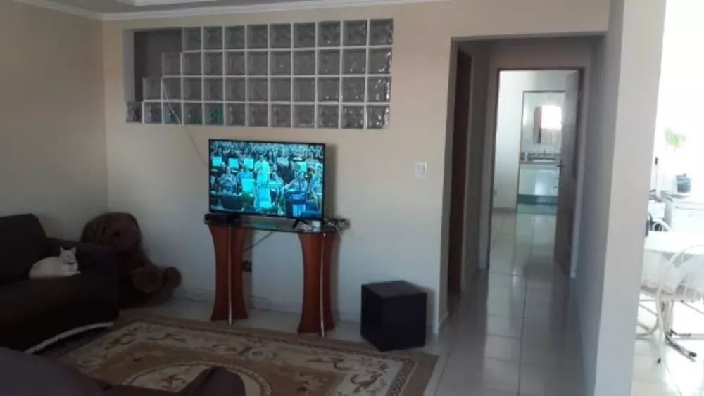 Casa à venda com 4 quartos, 300m² - Foto 7