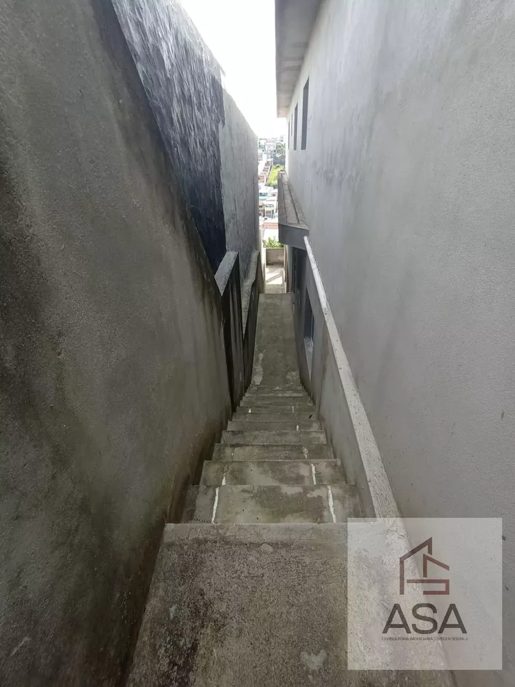 Casa, 4 quartos, 142 m² - Foto 1