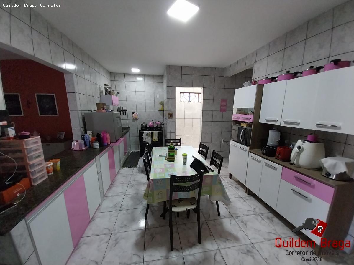 Casa à venda com 5 quartos, 189m² - Foto 3