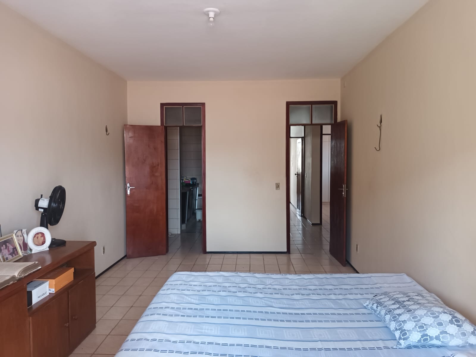 Casa à venda com 4 quartos, 200m² - Foto 4