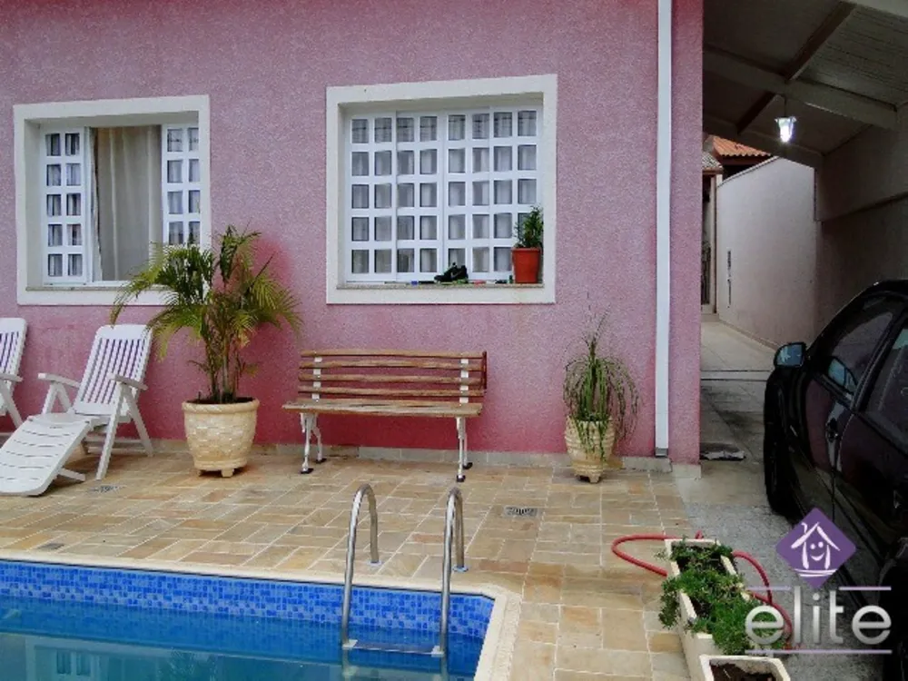 Casa, 3 quartos, 156 m² - Foto 1
