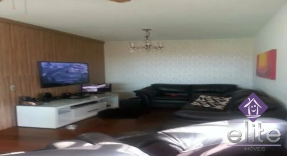 Casa, 5 quartos, 320 m² - Foto 2