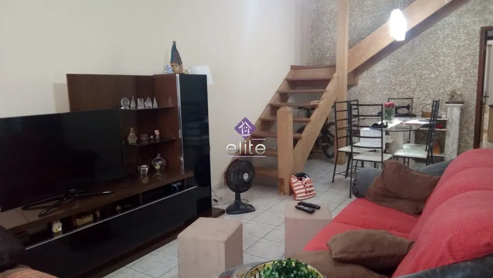 Casa, 5 quartos, 198 m² - Foto 2