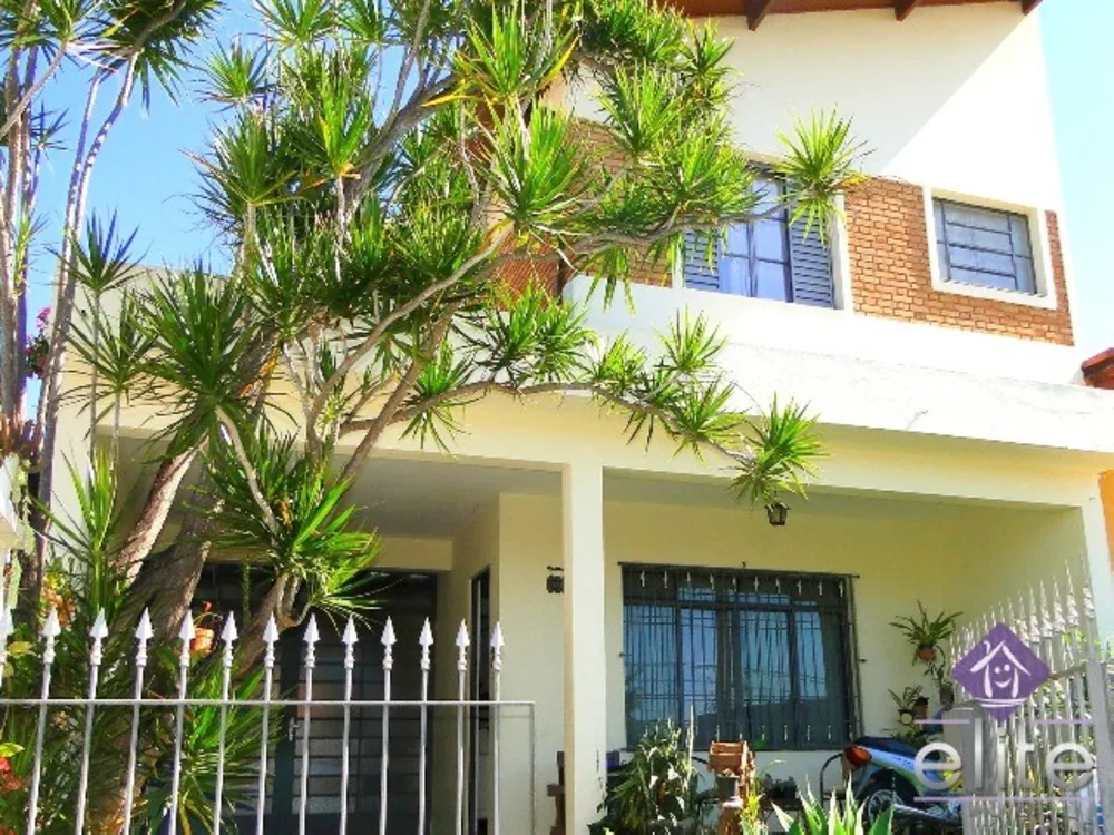 Casa, 3 quartos, 220 m² - Foto 1