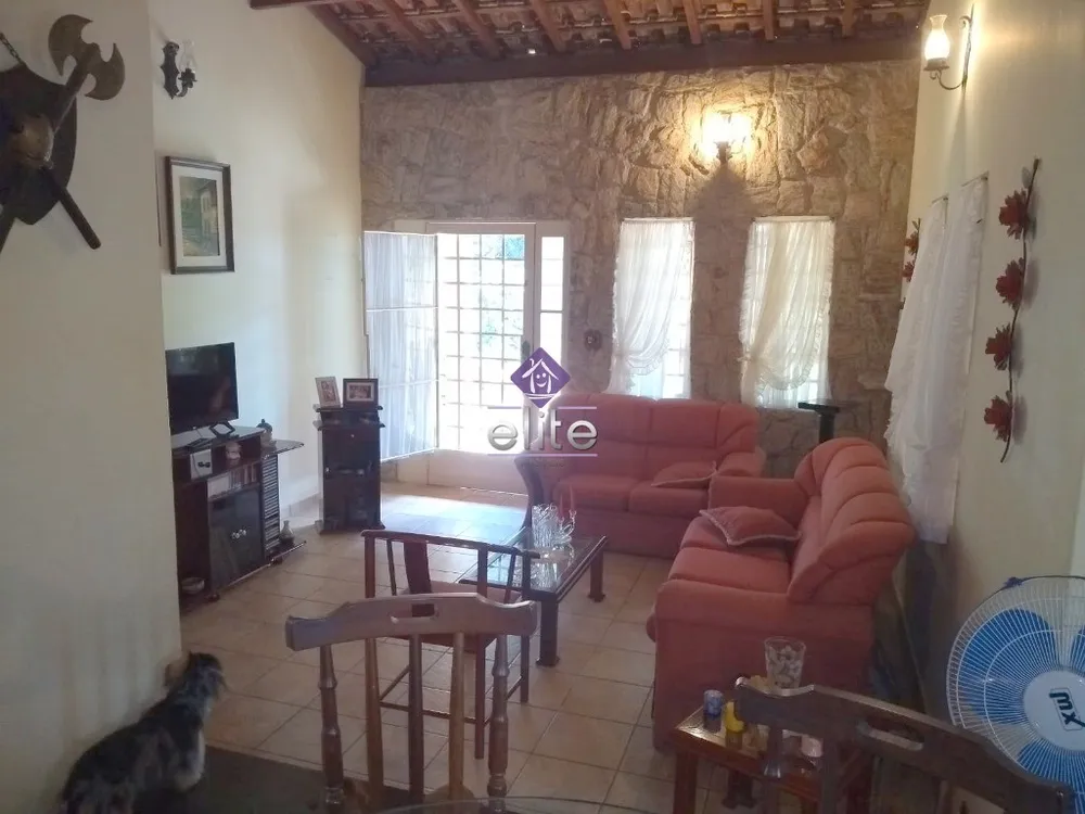 Casa, 3 quartos, 228 m² - Foto 3