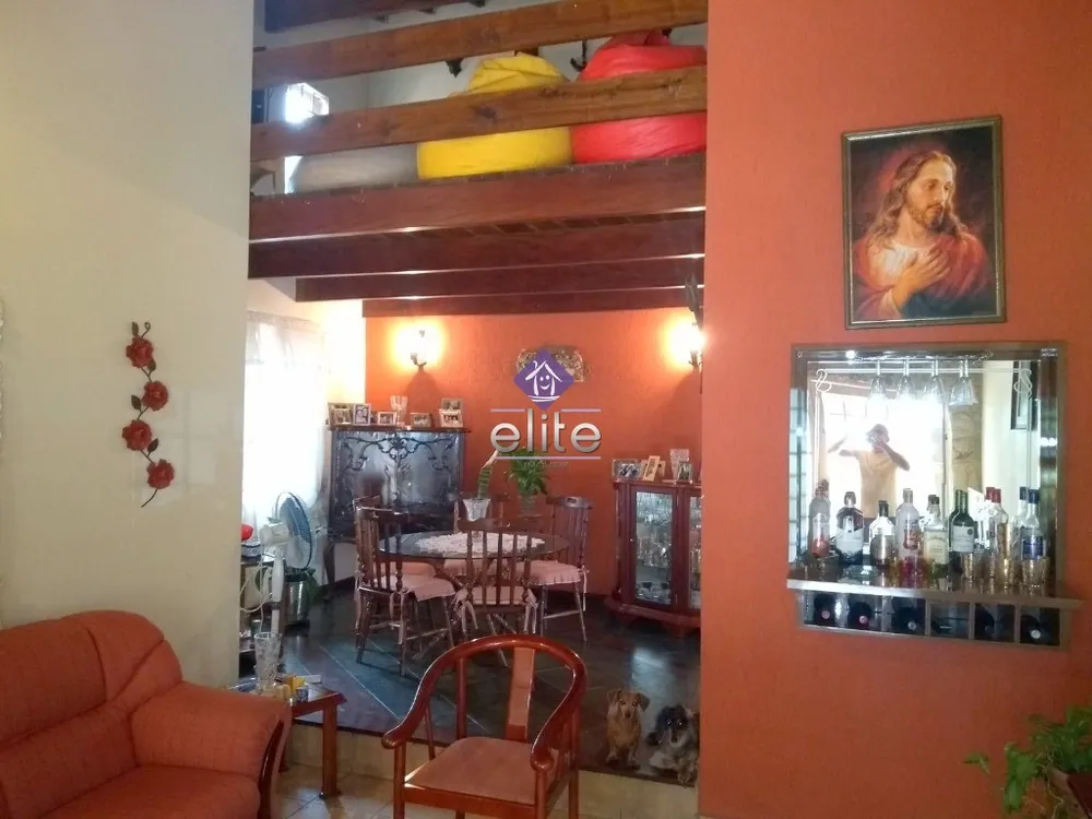 Casa, 3 quartos, 228 m² - Foto 4
