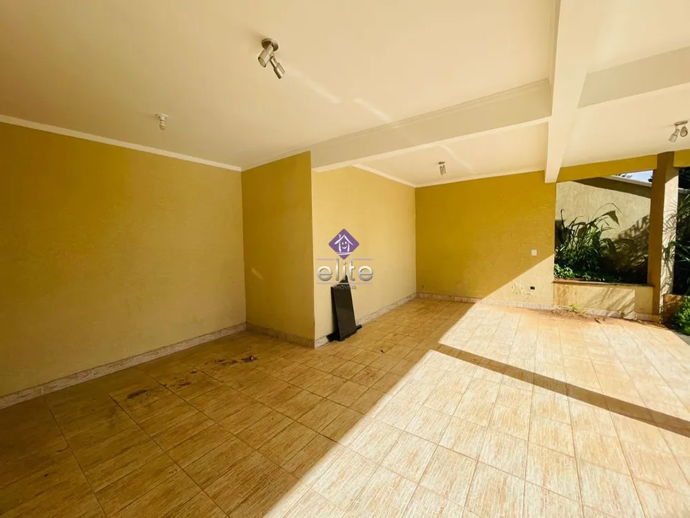Casa, 3 quartos, 256 m² - Foto 3